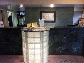 Inn Clarion Biltmore Village 2*