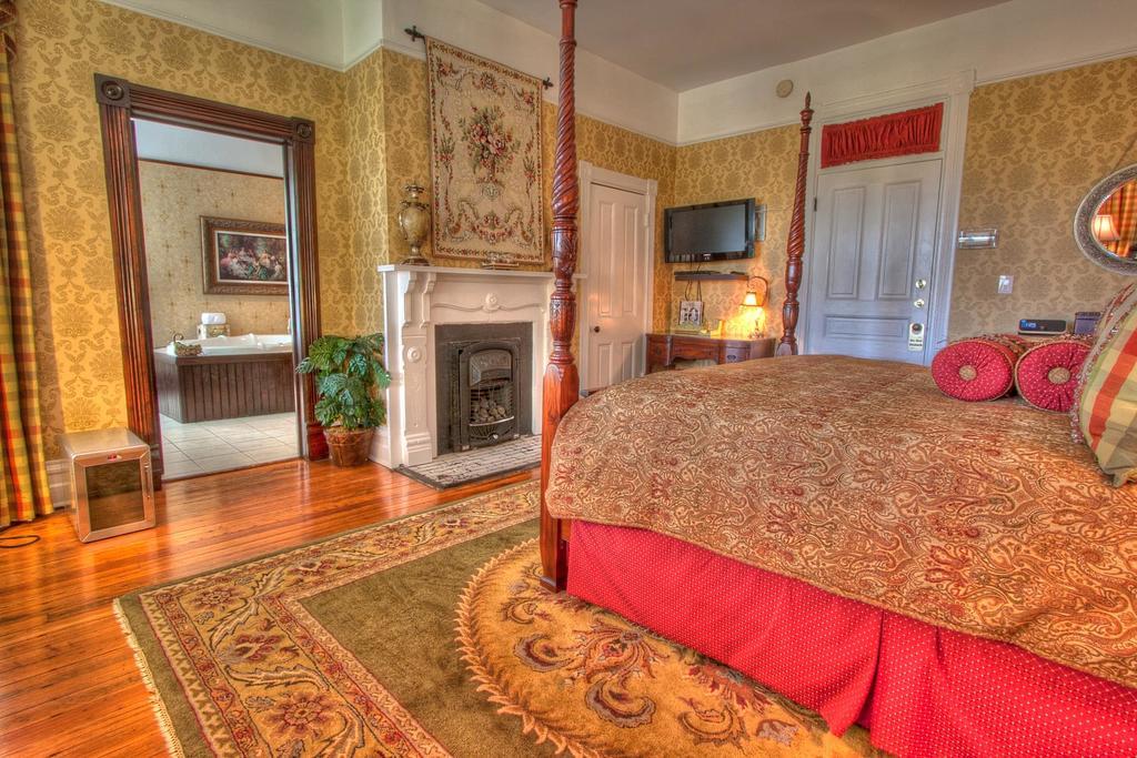 Biltmore Village Inn B&B Bed & Breakfast 4*
