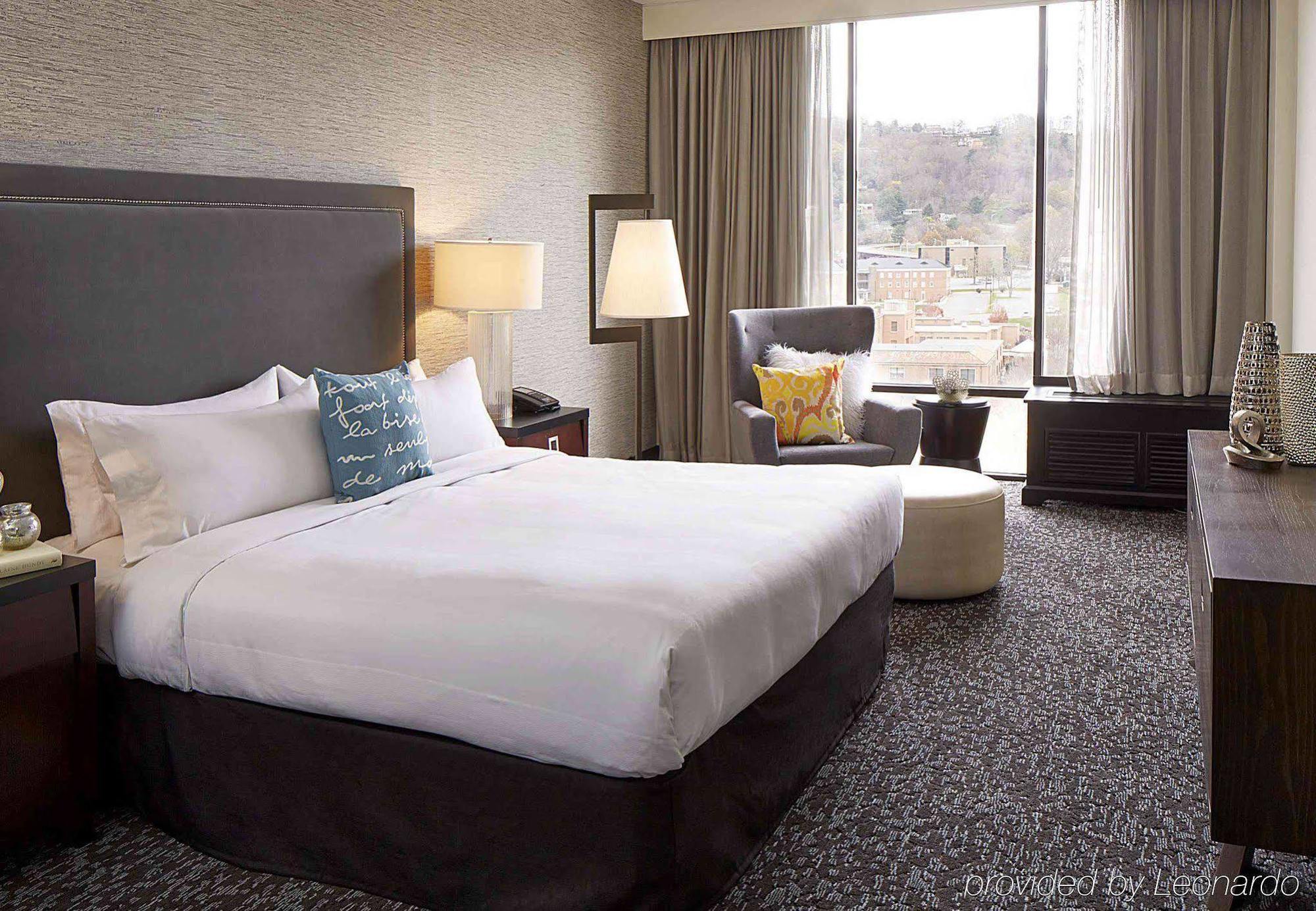 Hotel Renaissance Downtown