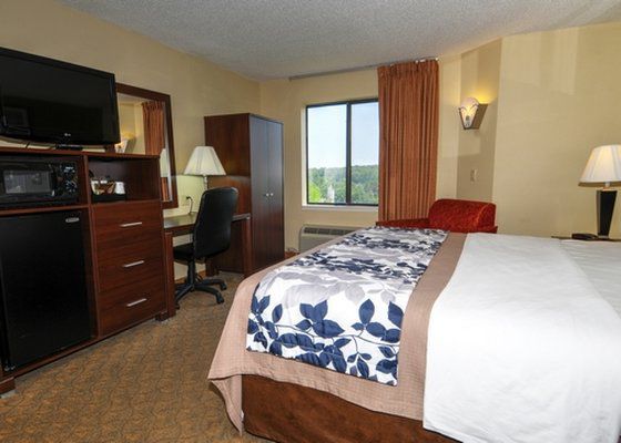 Sleep - Biltmore West Inn