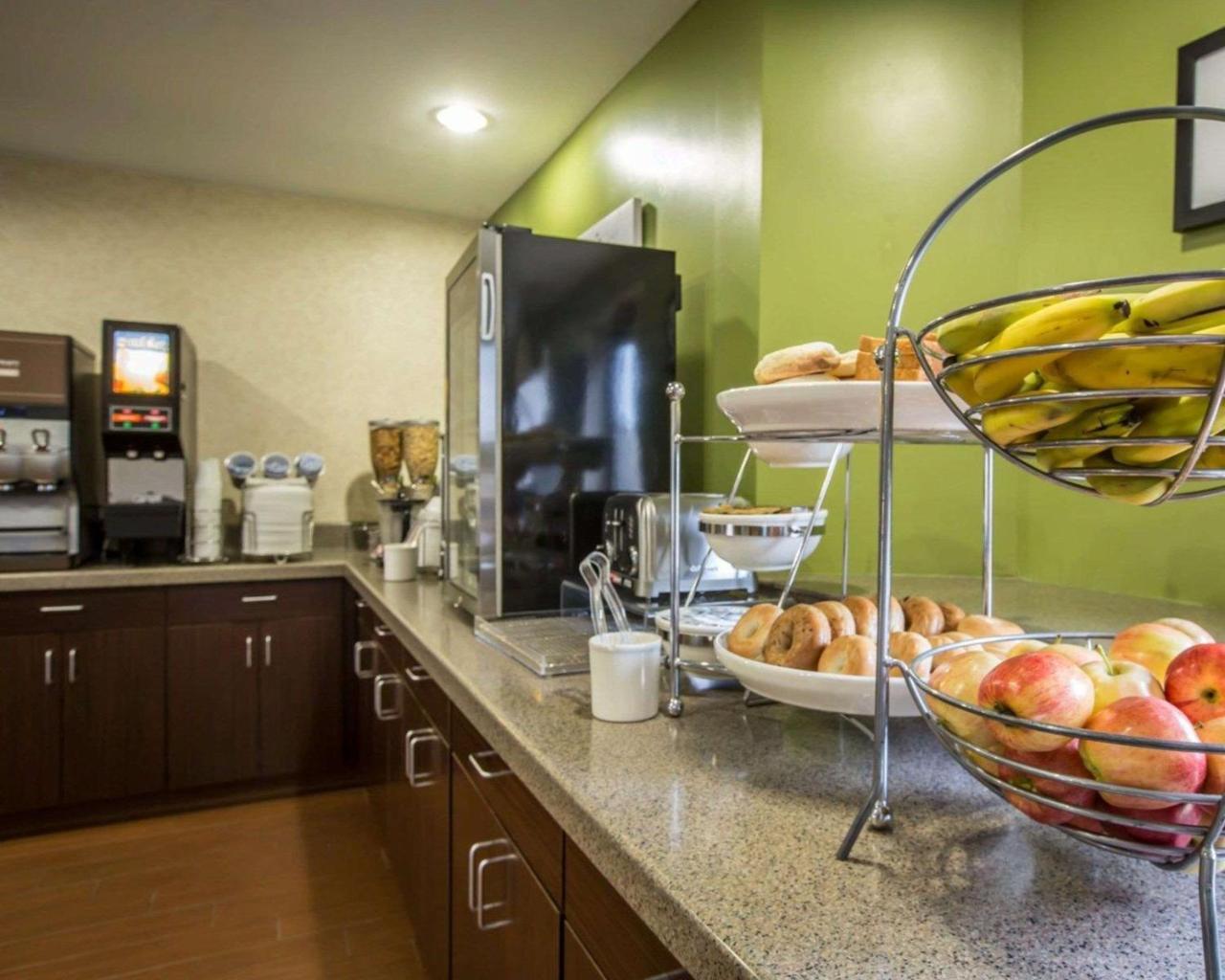 Inn Sleep - Biltmore West 2*