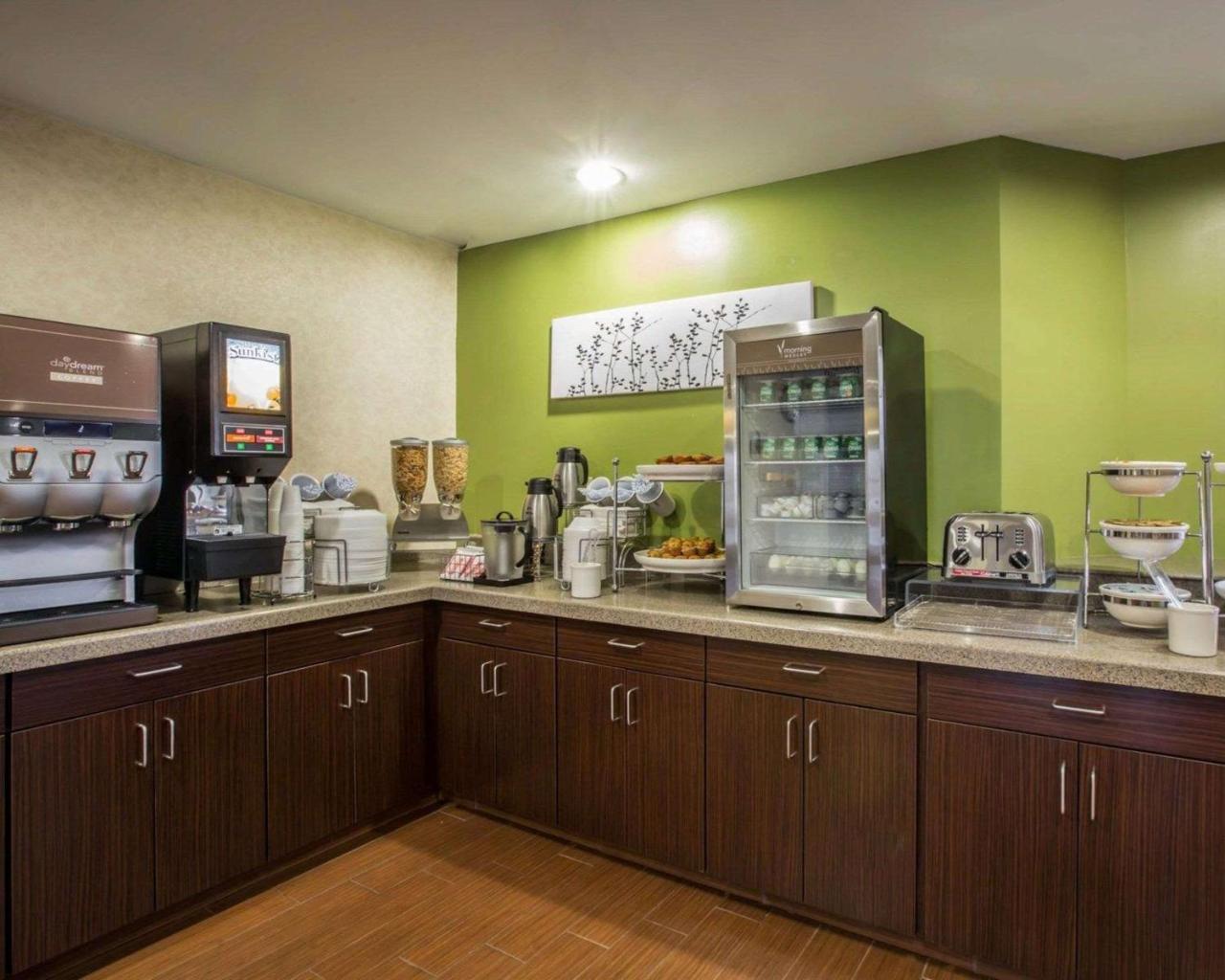 Inn Sleep - Biltmore West 2*