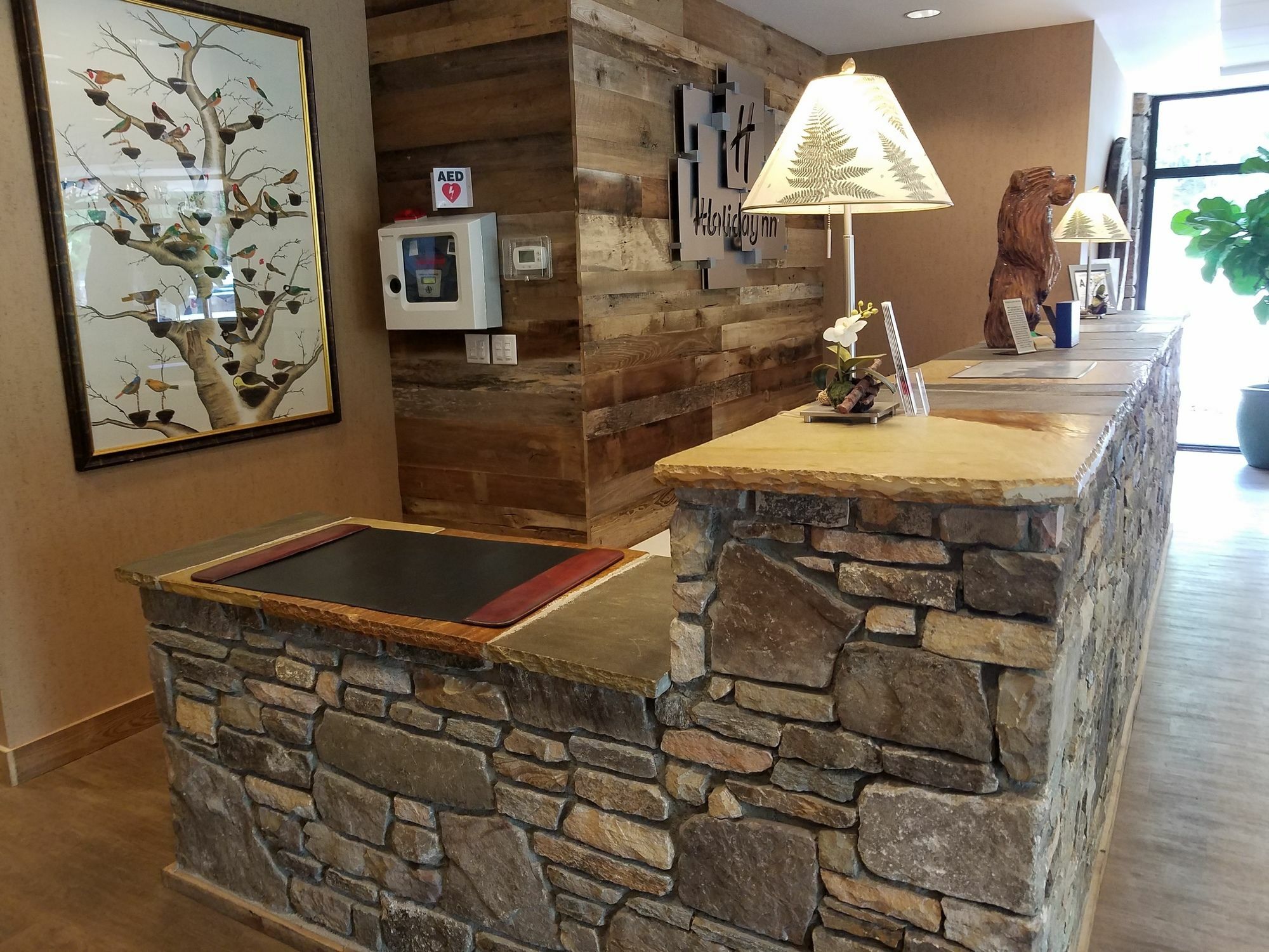 Hotel East-blue Ridge Pkwy By Ihg 3*