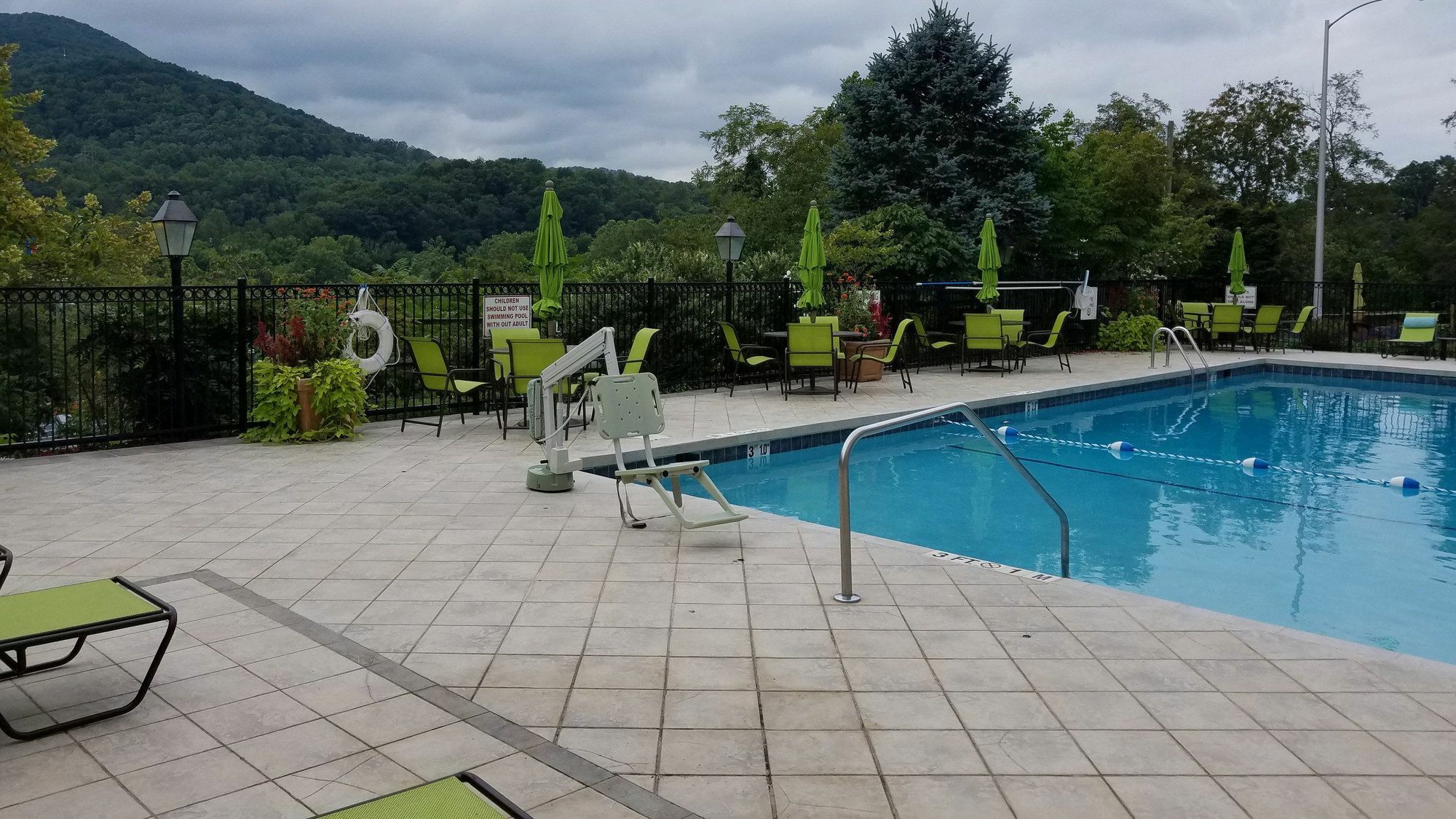 East-blue Ridge Pkwy By Ihg Hotel Asheville