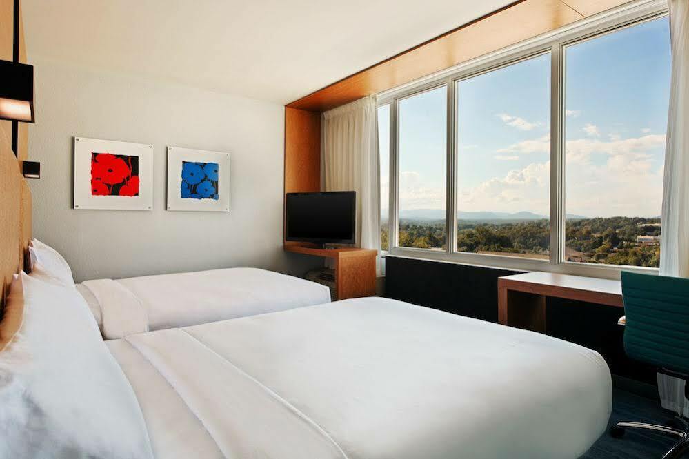 Aloft Downtown Hotel 3*