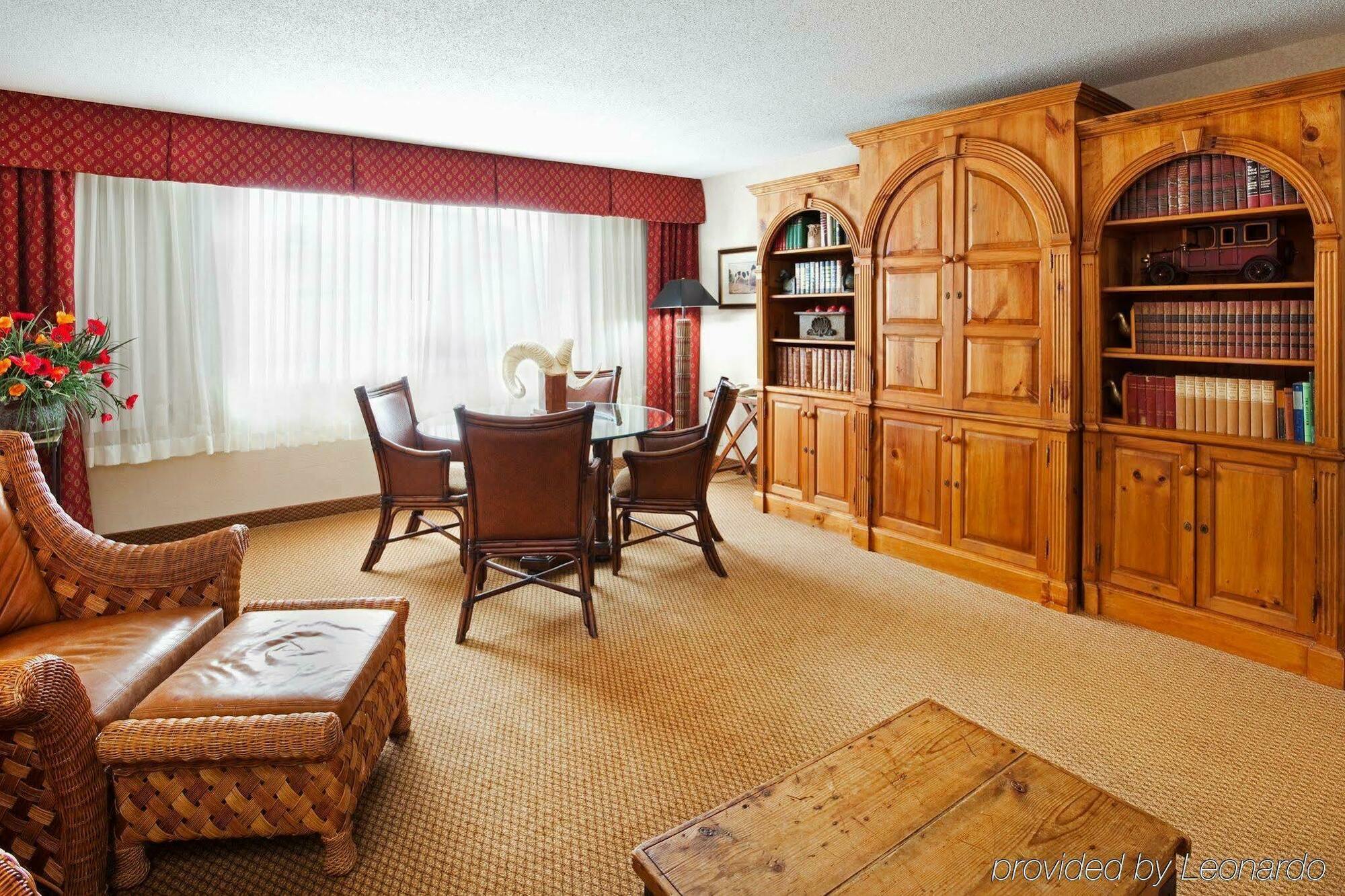 East-blue Ridge Pkwy By Ihg Asheville